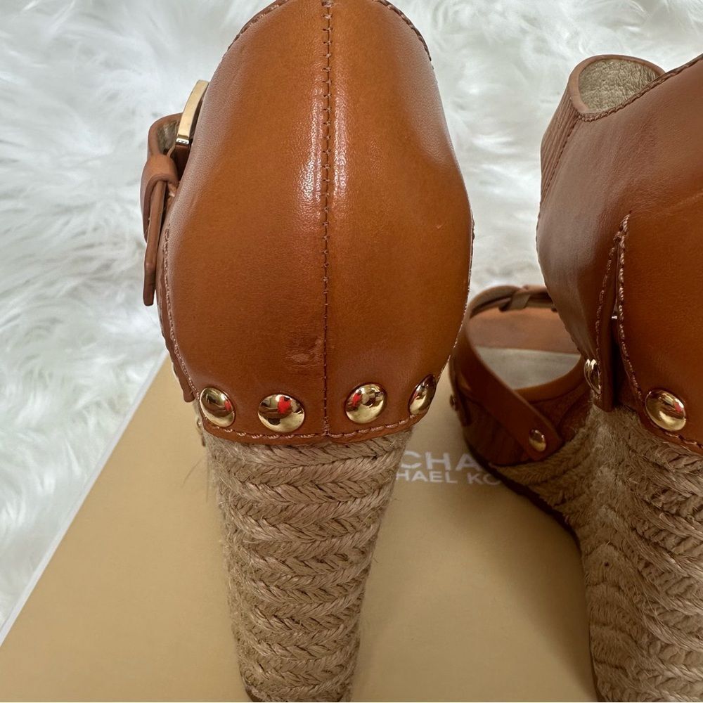 Michael Kors Somerly Wedge - Picture 10 of 14